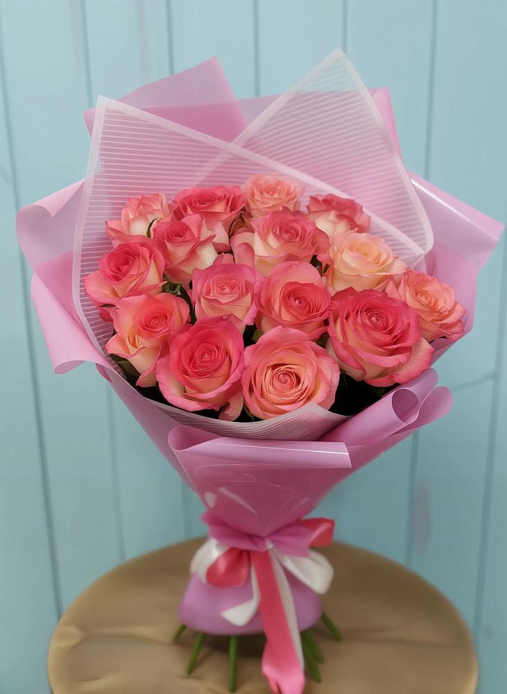 Букет 15 Розовых роз Равель в Мартемьяново