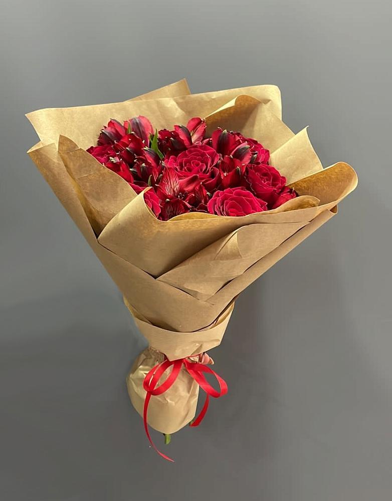 Букет цветов из: Альстромерии и Розы в Мартемьяново