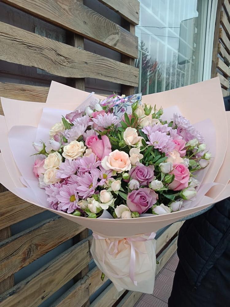 Букет цветов из: Розы и Хризантемы в Мартемьяново