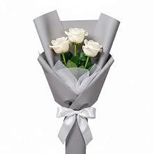 Букет 3 белые розы в Мартемьяново