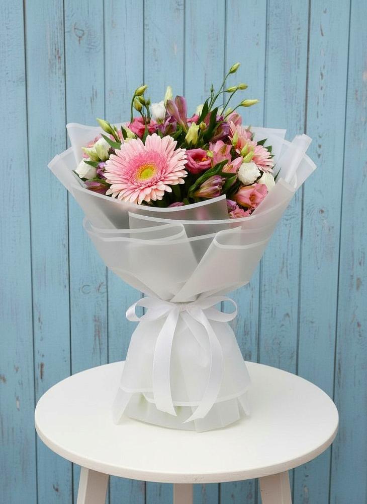 Букет цветов из: Герберы, Альстромерии и Лизиантусы в Мартемьяново