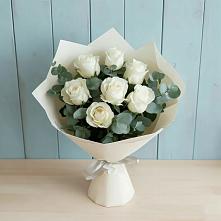 Букет Белые розы в Эвкалипте в Мартемьяново